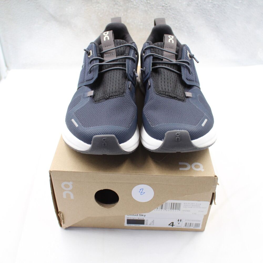 NEW On Cloud Sky Kids Running Shoes Black Eclipse Size 4Y Youth Womens 5.5 NIB